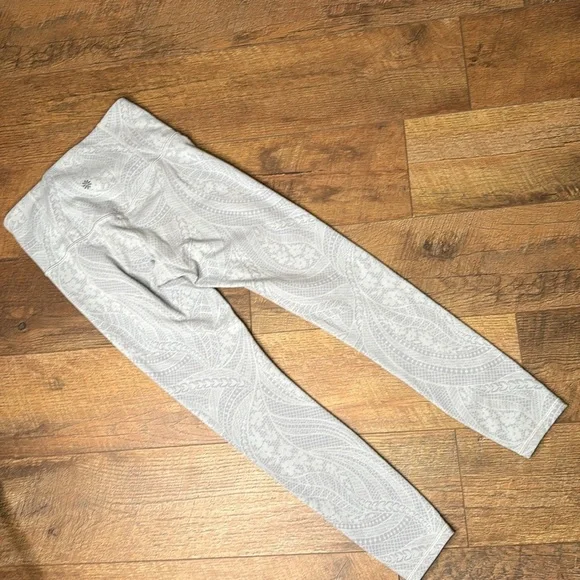 Athleta Elation Textured Tight Dreamweaver Blue Star size XS leggings - Picture 7 of 12